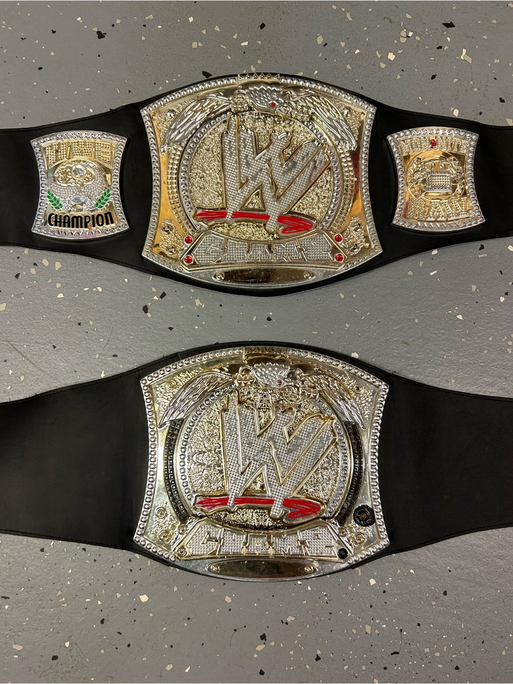 2-WWE Men’s Championship Belts- Spinner- Animated-Mattel-Toys-VG Condition